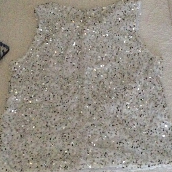 Never worn, brand new, sequin top - Picture 2 of 2